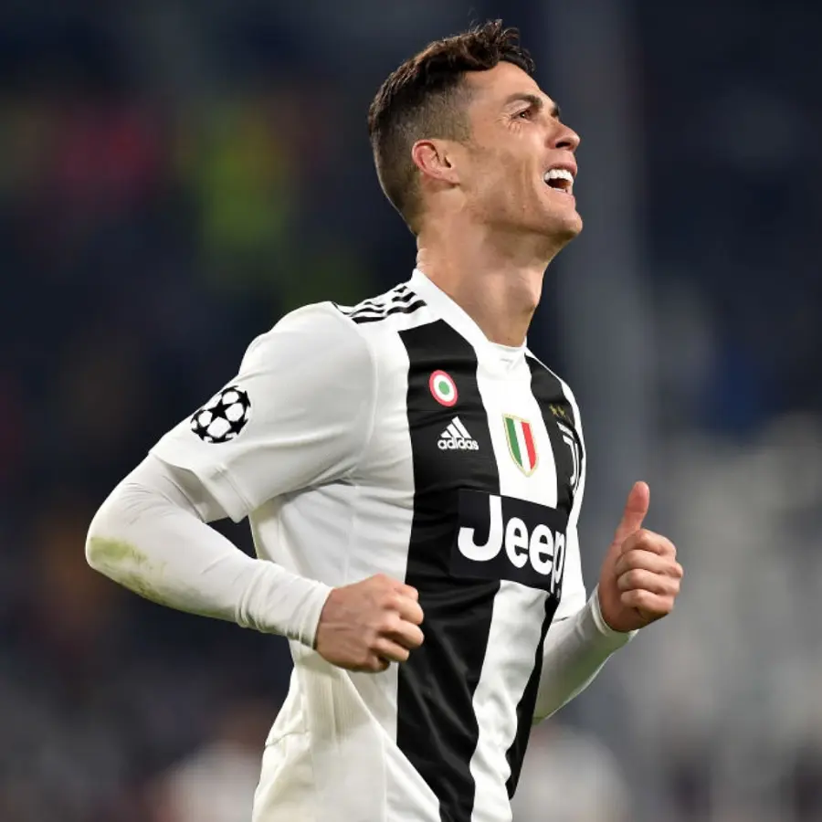 CR7 torna in Italia, la Juve scalda i motori