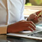 Come pagare le bollette luce e gas online o tramite APP