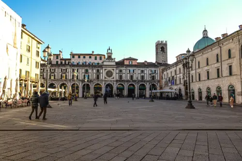 Brescia oltre gli stereotipi: cosa vedere e perché vale la pena fermarsi più di un giorno
