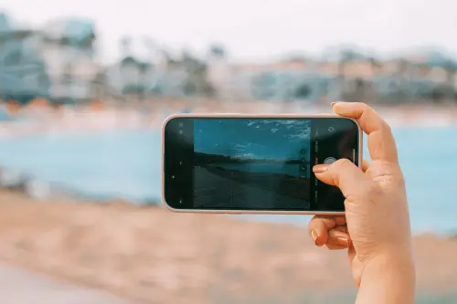 Lo smartphone ci accompagna tutto il giorno: come usarlo meglio senza quasi accorgersene